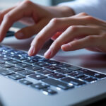 découvrez notre clavier magnétique azerty alliant performance et rapidité de frappe pour une expérience d'utilisation optimale et un confort inégalé.